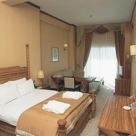 Hotel Pineta Park Deluxe 4*