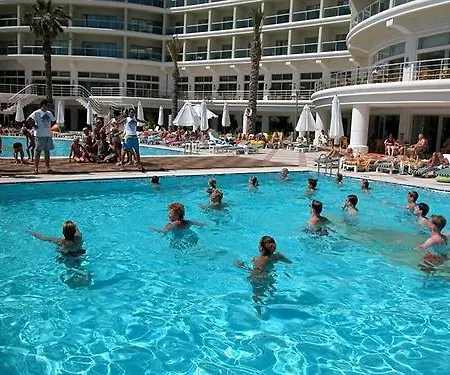 Pineta Park Deluxe Hotel 4*