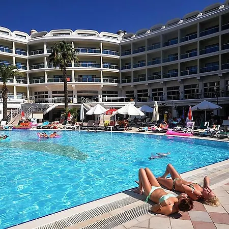 Pineta Park Deluxe Hotel