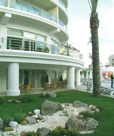 Pineta Park Deluxe Hotel