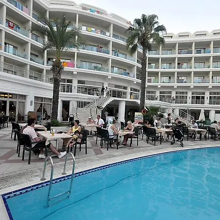 Hotel Pineta Park Deluxe 4*