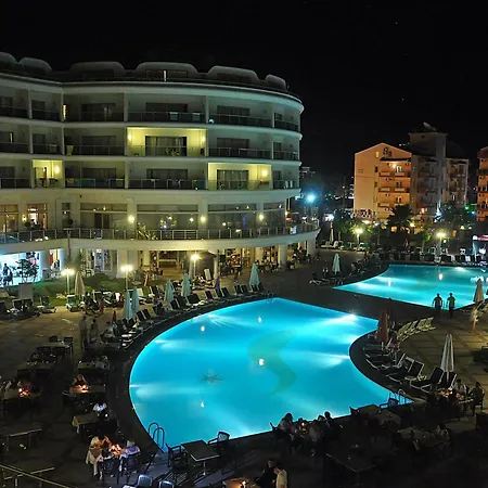 Pineta Park Deluxe Hotel